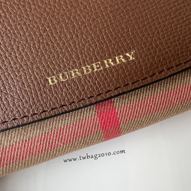 Burberry專門店新款格紋長錢包 巴寶莉小牛皮翻蓋女士錢包 yxb1405
